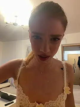 TeaseRosie online show from June 12, 2026, 5:34 pm