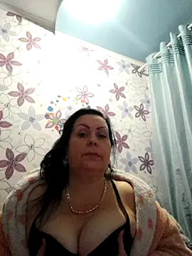 Snapshot of 430LekaLove chatting on October 5, 2025, 3:27 am 430LekaLove online show from October 5, 2025, 3:27 am