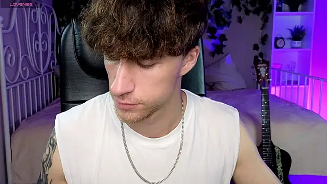 Snapshot of mark_caron chatting on October 16, 2025, 8:32 pm mark caron online show from October 16, 2025, 8:32 pm