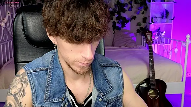 Snapshot of mark_caron chatting on November 2, 2025, 3:36 pm mark caron online show from November 2, 2025, 3:36 pm