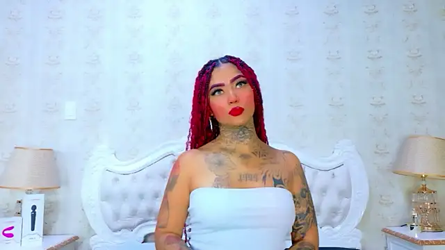 EmilieLake online show from March 25, 2026, 3:29 pm