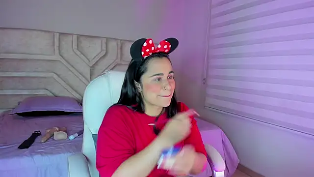 Snapshot of _adahara_queen chatting on October 12, 2025, 3:27 am adahara queen online show from October 12, 2025, 3:27 am