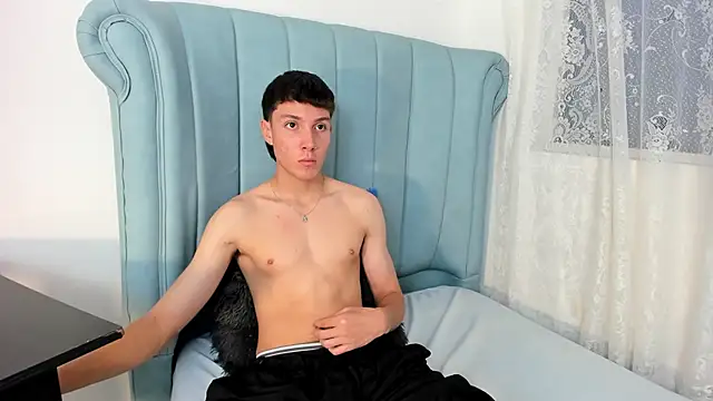 LittleDanny  online show from October 29, 2025, 2:52 pm