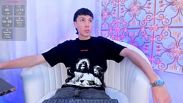 LittleDanny  online show from March 19, 2026, 3:05 pm