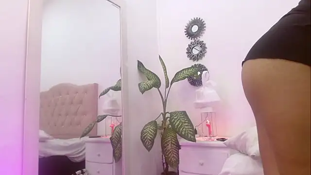 Snapshot of ivy_scorpio chatting on September 14, 2025, 10:09 pm ivy scorpio online show from September 14, 2025, 10:09 pm