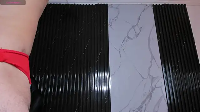 Snapshot of Tatis__ chatting on September 29, 2025, 8:35 pm Tatis online show from September 29, 2025, 8:35 pm