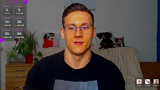 ZeinMiracles online show from April 4, 2026, 9:12 pm