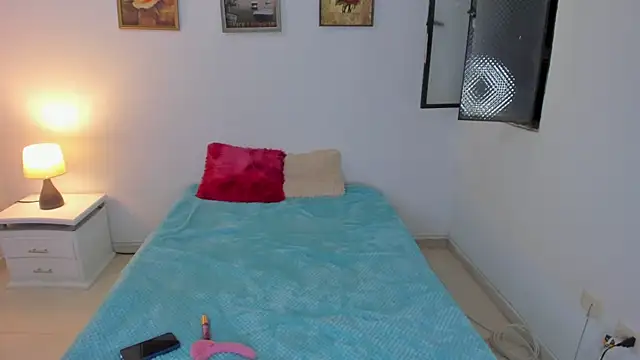 Snapshot of Valeri_13 chatting on November 2, 2025, 4:59 am Valeri 13 online show from November 2, 2025, 4:59 am