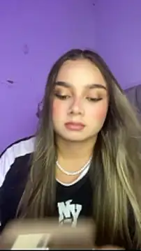 AnnyLopezzz  online show from January 13, 2026, 4:51 am