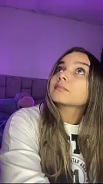 AnnyLopezzz  online show from February 10, 2026, 5:55 am