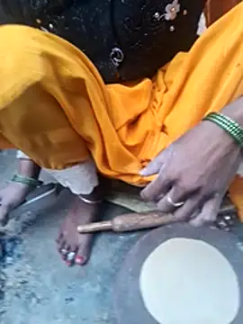 parmila203 online show from February 19, 2026, 2:18 am