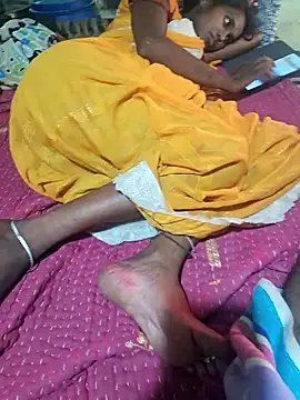 parmila203 online show from April 18, 2026, 2:04 am