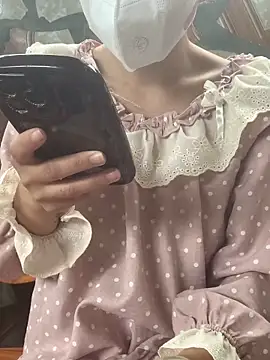 Tieuvi 18 online show from November 16, 2025, 12:27 am