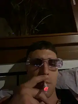 Snapshot of David_leons chatting on June 9, 2026, 8:53 pm David leons online show from June 9, 2026, 8:53 pm