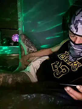 Snapshot of MODEST11_MMiILOO_AMARO chatting on October 21, 2025, 2:56 am MODEST11 MMiILOO AMARO online show from October 21, 2025, 2:56 am