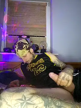 Snapshot of MODEST11_MMiILOO_AMARO chatting on October 23, 2025, 3:39 am MODEST11 MMiILOO AMARO online show from October 23, 2025, 3:39 am