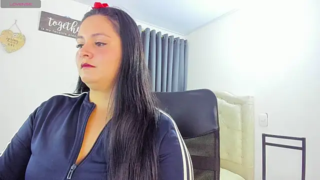 Snapshot of Sunnycurvymf chatting on October 11, 2025, 9:24 pm Sunnycurvymf online show from October 11, 2025, 9:24 pm