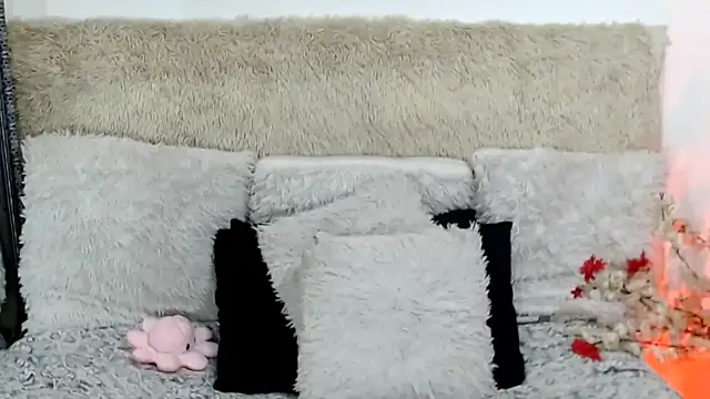 Snapshot of indianchic89 chatting on October 24, 2025, 5:20 pm indianchic89 online show from October 24, 2025, 5:20 pm