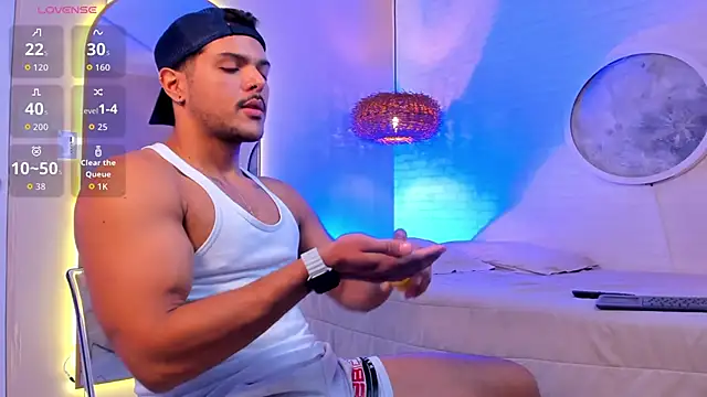 Snapshot of thiago_mercer chatting on September 30, 2025, 11:15 am thiago mercer online show from September 30, 2025, 11:15 am