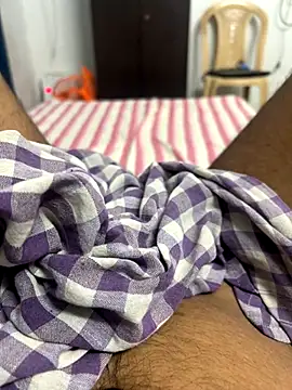 Snapshot of usermood2000 chatting on September 24, 2025, 6:28 am usermood2000 online show from September 24, 2025, 6:28 am