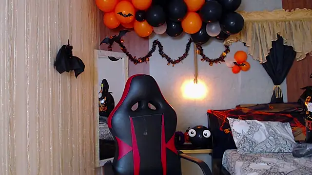 Snapshot of honeymoon_12 chatting on October 21, 2025, 2:56 am honeymoon 12 online show from October 21, 2025, 2:56 am