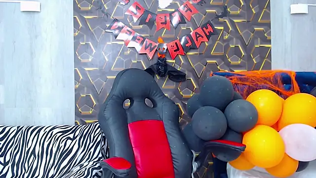 Snapshot of honeymoon_12 chatting on October 26, 2025, 4:18 am honeymoon 12 online show from October 26, 2025, 4:18 am