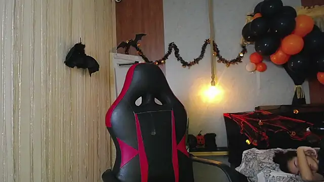 Snapshot of honeymoon_12 chatting on October 31, 2025, 2:56 am honeymoon 12 online show from October 31, 2025, 2:56 am