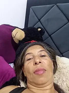 maleja23 online show from September 25, 2025, 12:25 am