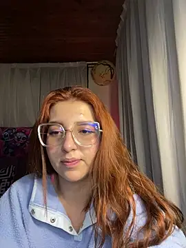 CoraVibes online show from February 3, 2026, 12:21 pm