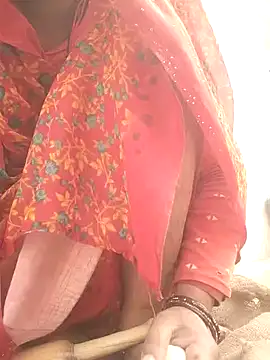 Snapshot of Nehaja33e chatting on November 25, 2025, 4:12 am Nehaja33e online show from November 25, 2025, 4:12 am