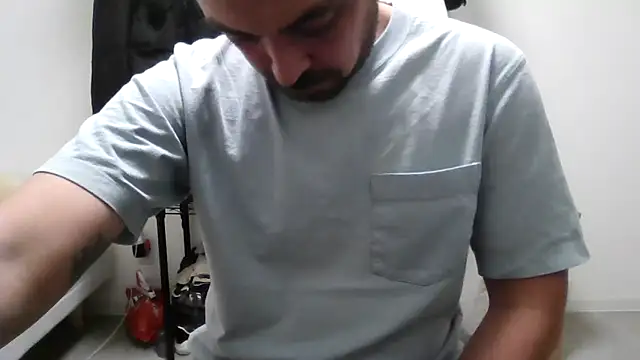 hornyjoe xxx online show from December 15, 2025, 12:31 pm