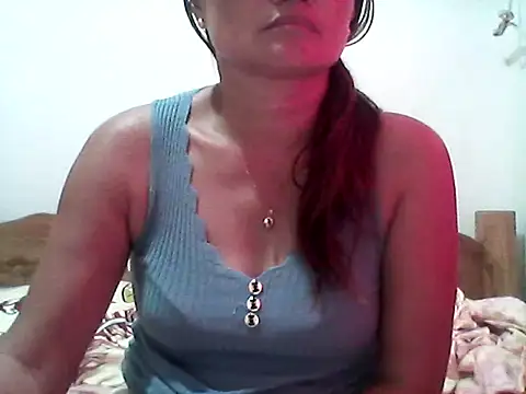 nathalie0045 online show from September 27, 2025, 5:01 am