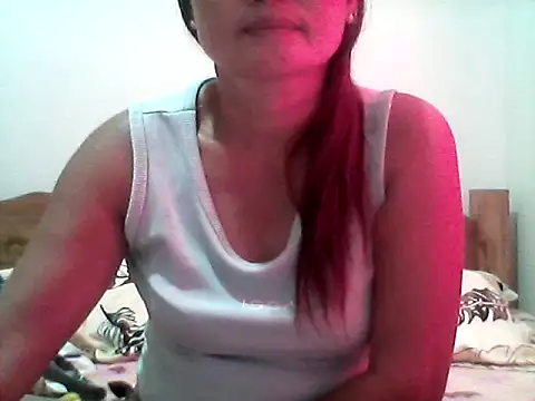 Snapshot of nathalie0045 chatting on October 28, 2025, 5:44 am nathalie0045 online show from October 28, 2025, 5:44 am