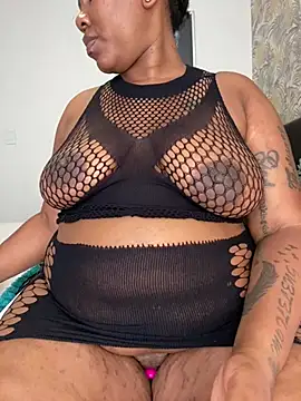 Snapshot of fatpussydallx chatting on March 19, 2026, 6:28 am fatpussydallx online show from March 19, 2026, 6:28 am