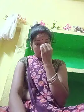 Snapshot of Seema_guptaji chatting on July 2, 2026, 3:40 pm Seema guptaji online show from July 2, 2026, 3:40 pm