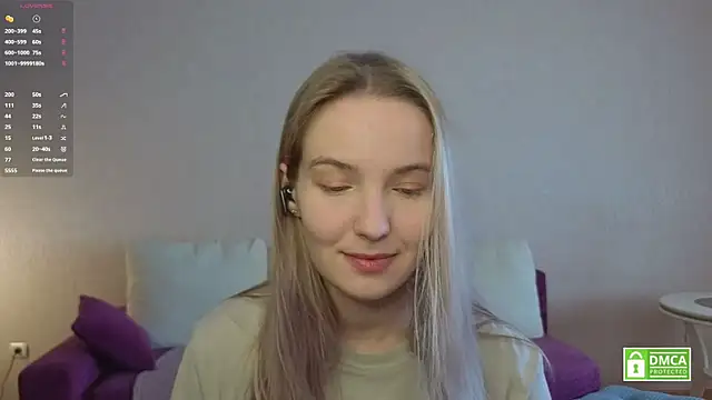 HongTomczak online show from July 29, 2026, 6:22 am