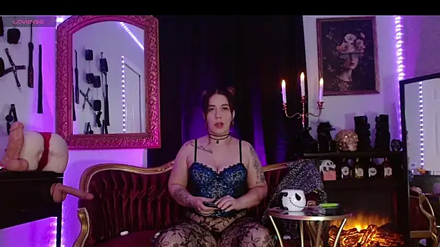 miss strapon online show from November 29, 2025, 1:47 pm