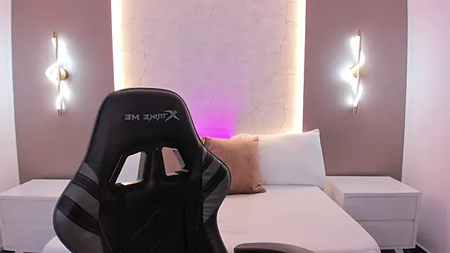 emily tolson online show from February 7, 2026, 12:31 pm