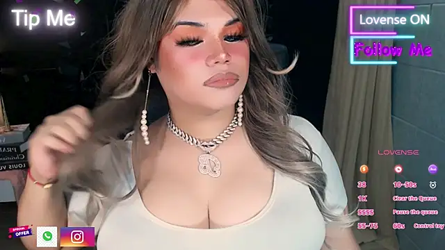 Snapshot of xHugeHarleySelfsuckerx chatting on January 17, 2026, 8:52 am xHugeHarleySelfsuckerx online show from January 17, 2026, 8:52 am