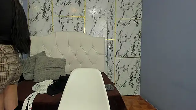 Itsuki N online show from October 1, 2025, 12:55 pm