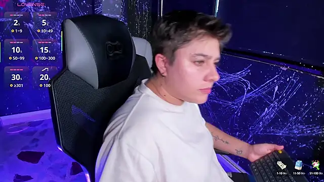 IanGilbert online show from September 24, 2025, 8:01 pm