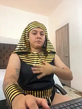 IanGilbert online show from October 30, 2025, 8:53 pm