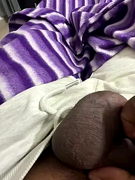 Snapshot of Honeyxoxx chatting on December 22, 2025, 7:11 pm Honeyxoxx online show from December 22, 2025, 7:11 pm