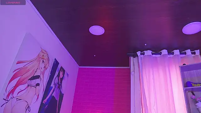  chloe moons  online show from September 23, 2025, 8:23 pm