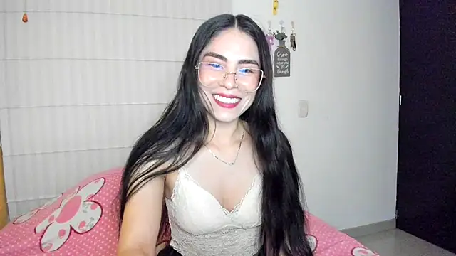 sasha jonne online show from September 24, 2025, 11:52 pm