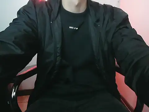 LiamMason online show from December 1, 2025, 2:49 am