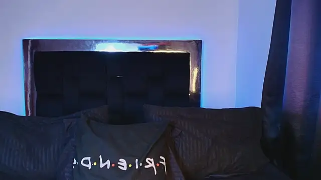 Snapshot of madisonwalkeeer chatting on February 13, 2026, 6:26 pm madisonwalkeeer online show from February 13, 2026, 6:26 pm