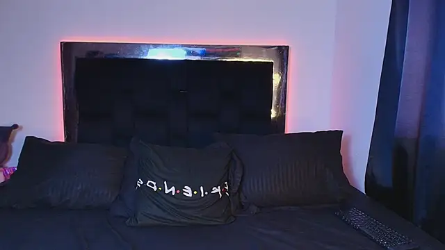 Snapshot of madisonwalkeeer chatting on February 14, 2026, 10:39 pm madisonwalkeeer online show from February 14, 2026, 10:39 pm