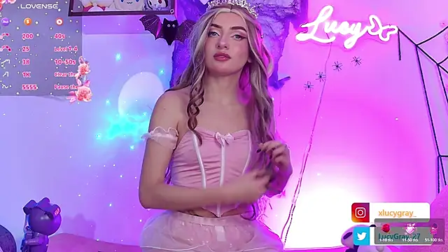 LucyGray online show from October 31, 2025, 5:30 am