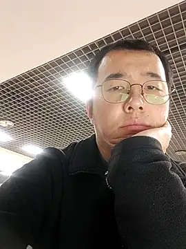 nnnnnan9527 online show from March 4, 2026, 7:25 am